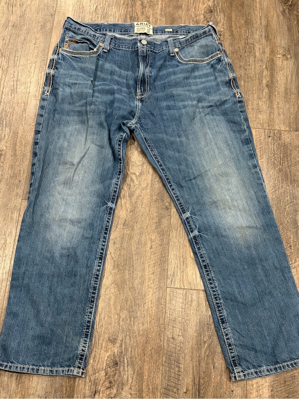 Ariat relaxed boot cut 44x34 men’s jeans